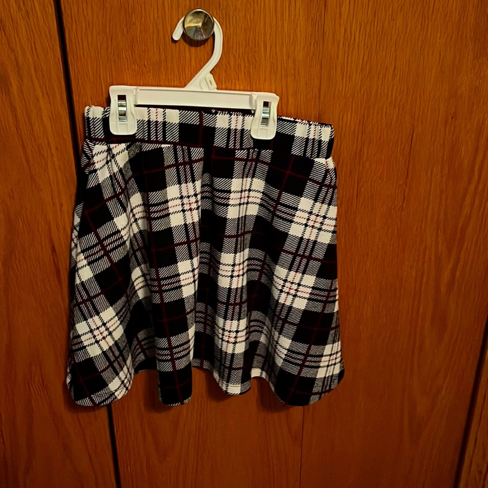 this is a really cute skirt.